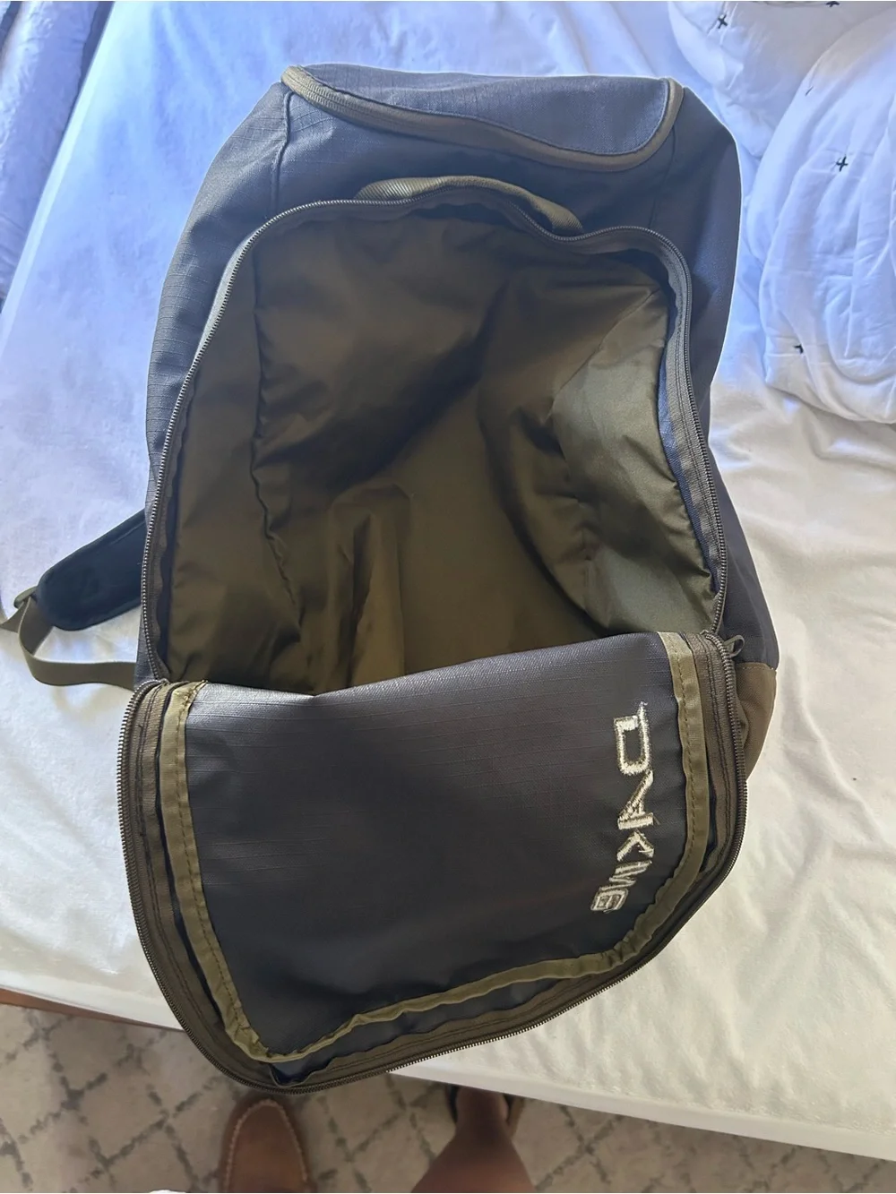 Dakine awesome boot